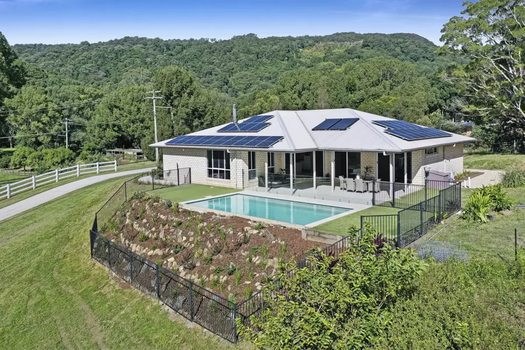Currumbin Valley 5침실 Your Private Oasis Awaits: Stunning 5.79-Hectare Property in Currumbin Valley