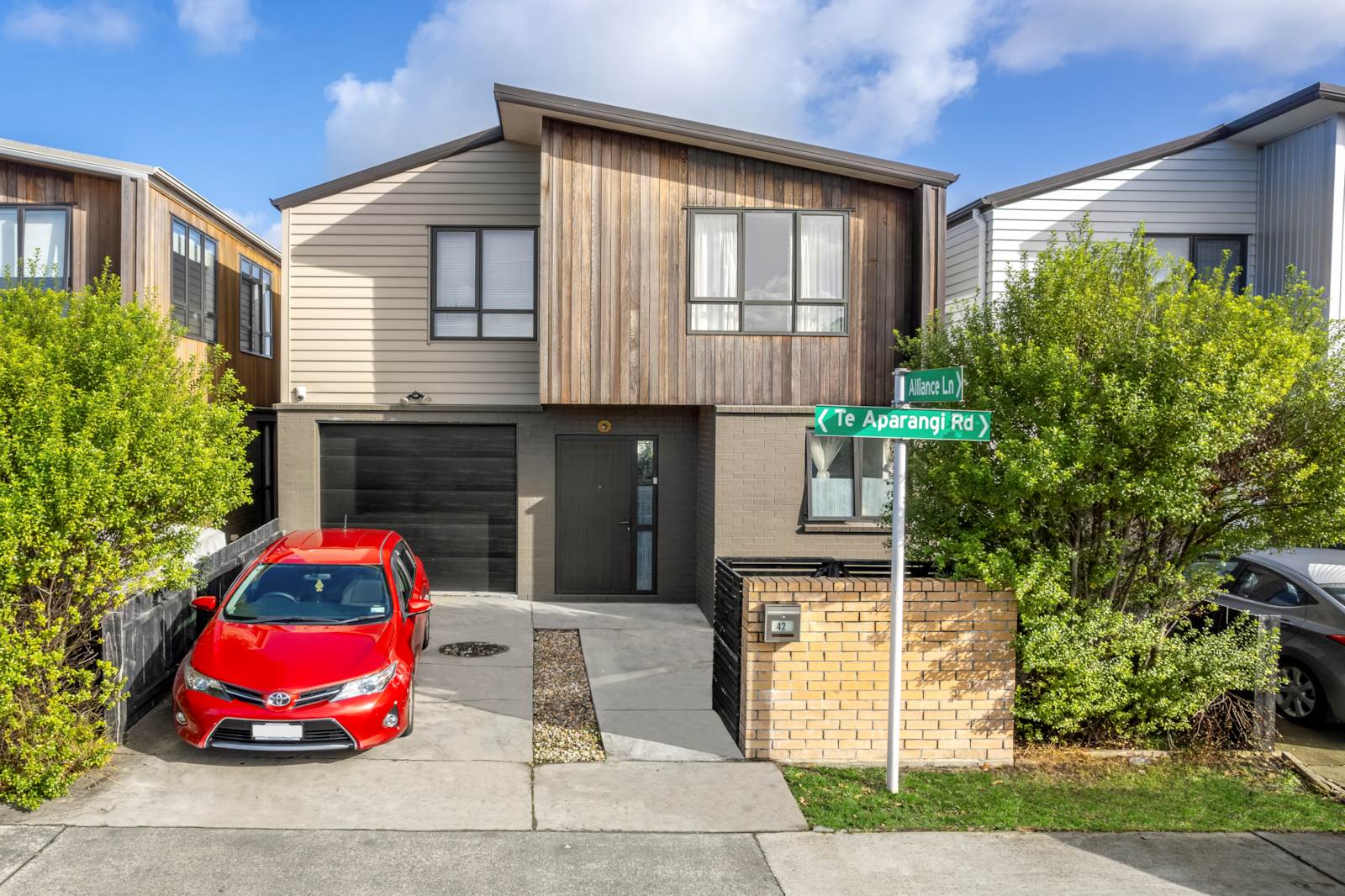 42 Te Aparangi Road, Papakura, Auckland - Papakura, 4 phòng ngủ, 0 phòng tắm, House