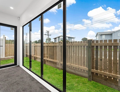 1/4 Toru Street, Te Atatu Peninsula, Waitakere City, 4房, 4浴, 城市屋
