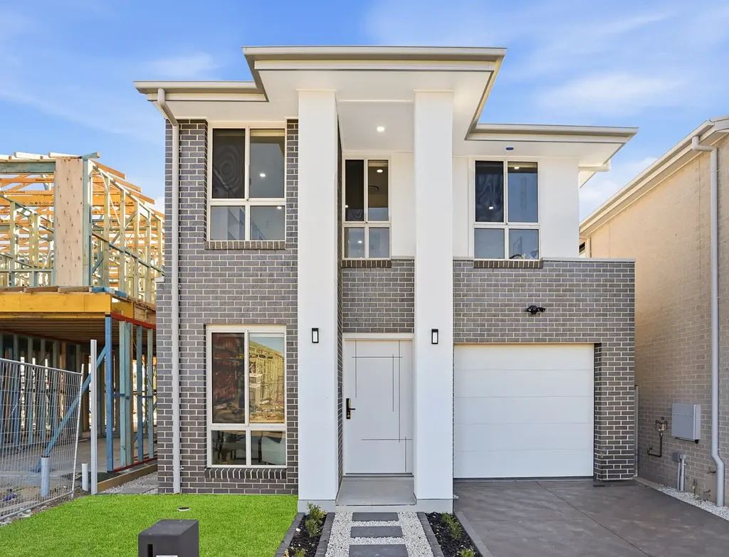 BRAND NEW AND READY FOR YOU| 4 Bedrooms, 3 Living Areas & a Downstairs Guest Suite!