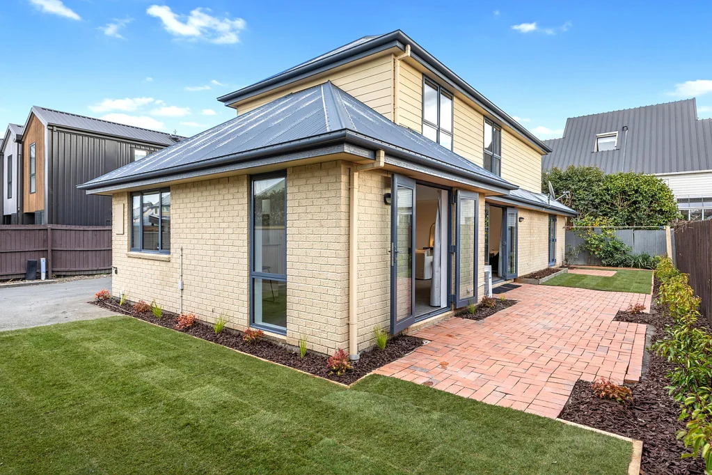 Saint Albans 3房  Private City-Fringe Oasis