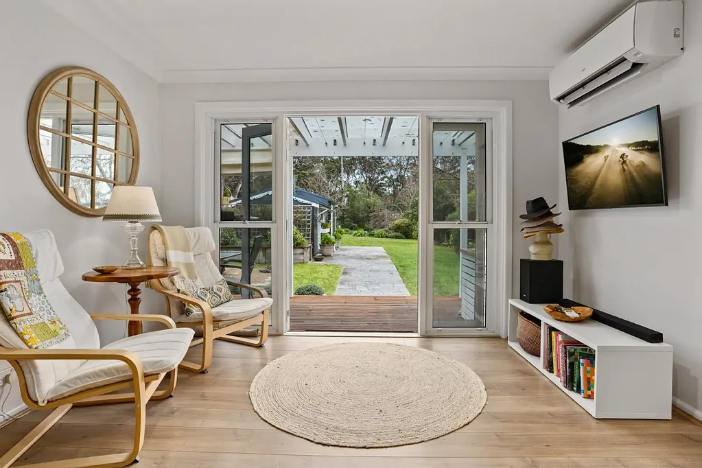 Highlands Cottage with Separate Studio