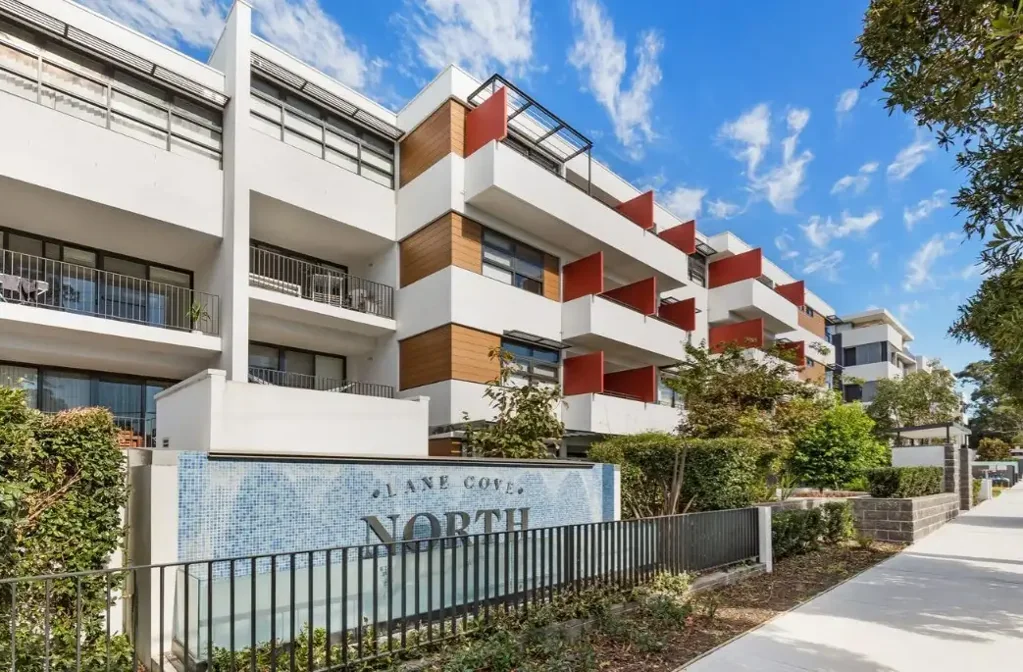 Freshly Painted Luxury 1-Bedroom Apartment with Spacious Layout