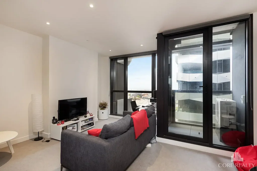 Furnished 1-Bedroom Apartment in Fulton Lane