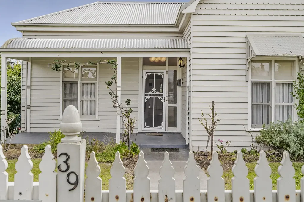 39 Hart Street, Colac, VIC 3250, 4 slaapkamers, 2 badkamers, House