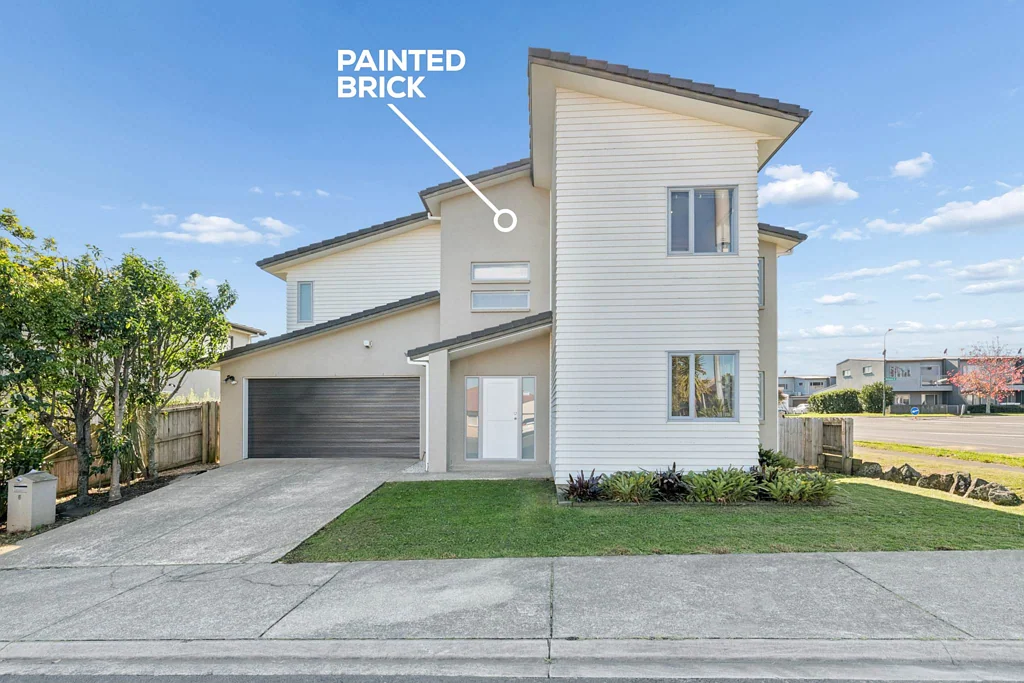 Flat Bush 4 Slaapkamer Must Sell - Brick & Weatherboard Beauty