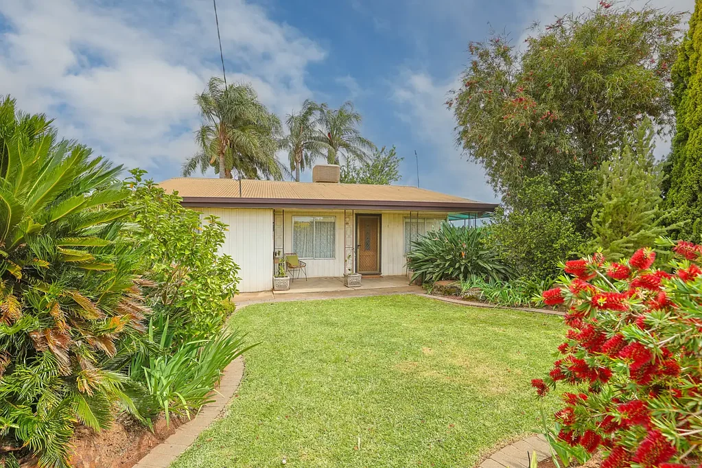 9287 Calder Highway, Irymple, VIC 3498