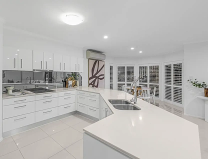11 Claudia Court, Sinnamon Park, QLD 4073, 4房, 2浴, House
