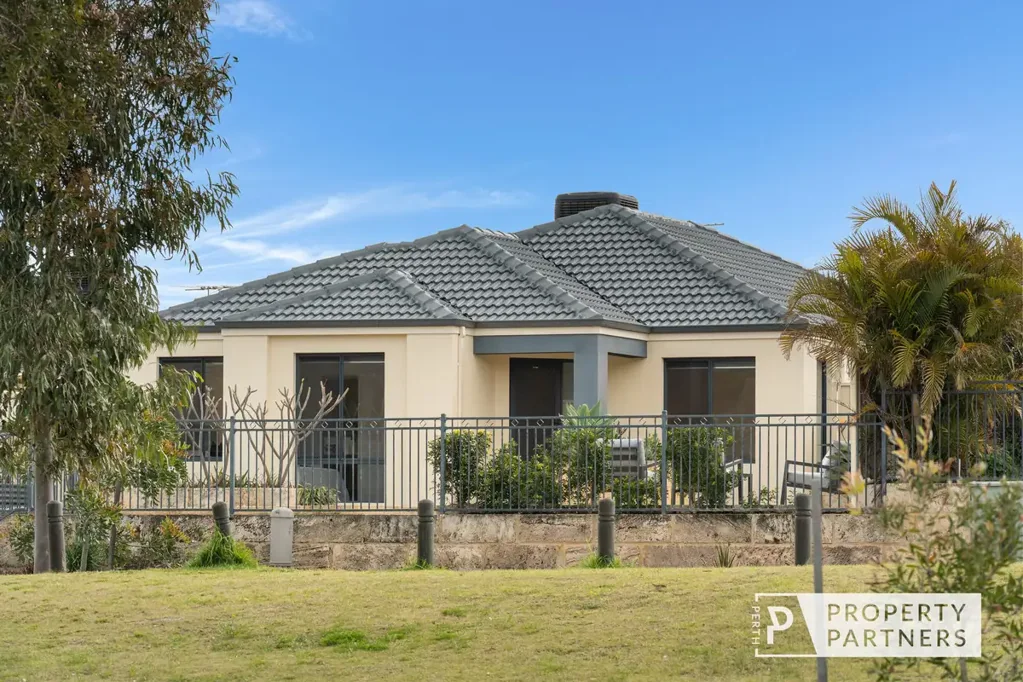117 Baningan Avenue, Success, WA 6164