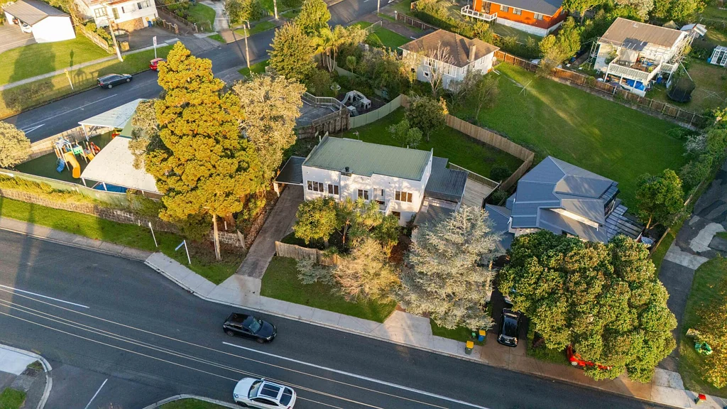 New Lynn 6침실 Priced to Sell.