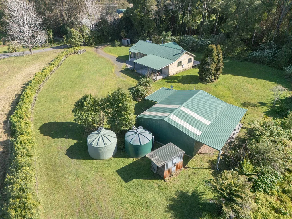 Kerikeri 4chambre Contemporary Lifestyle Charm With Income Potential
