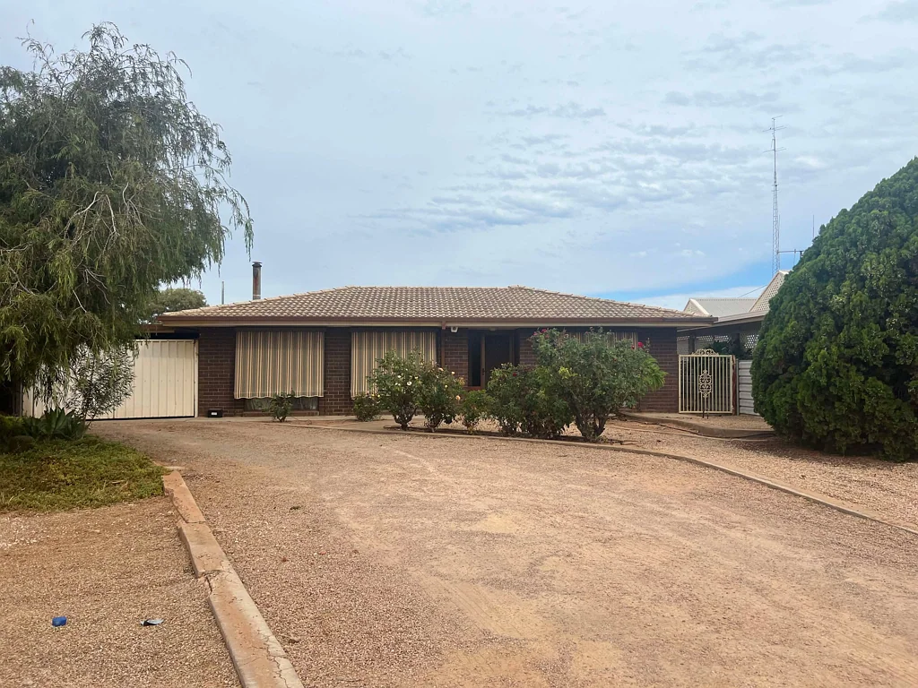 Port Pirie 3Zimmer Charming Brick Veneer Home in Prime Port Pirie Location