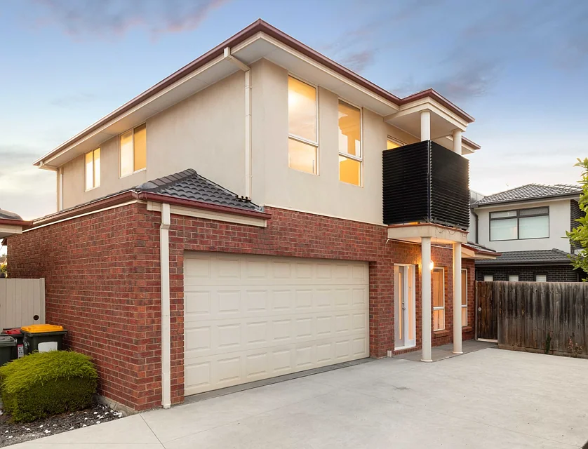 6/1A Thorogood Court, Taylors Lakes, North West Melbourne, 3 Kuwarto, 2 Banyo, Townhouse