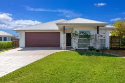 8 Iris Court, Southside