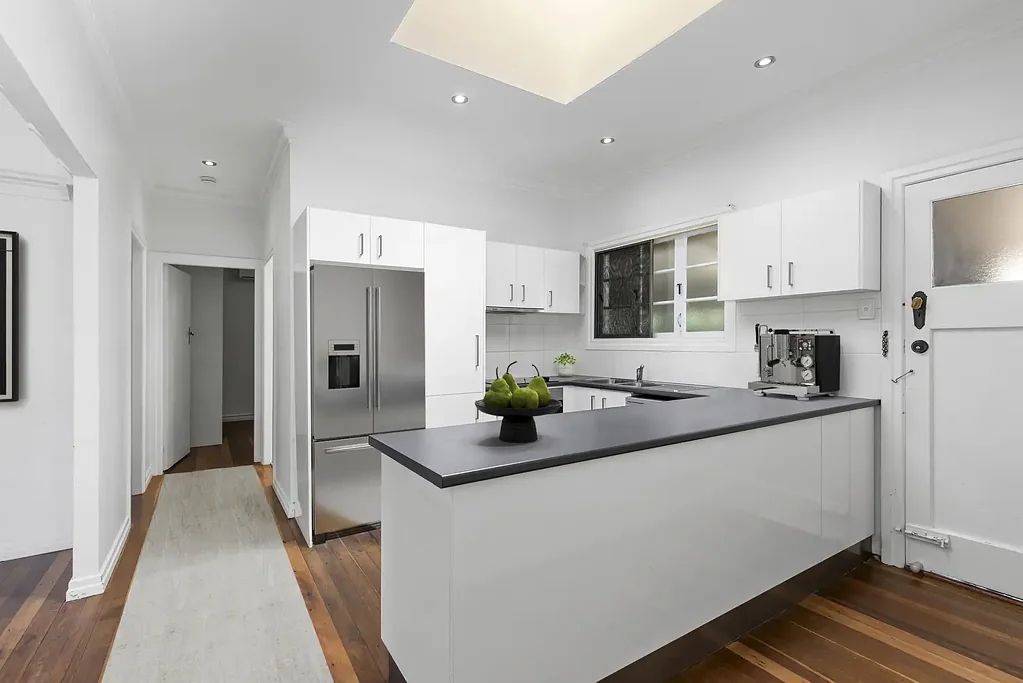 Mitchelton 3Kwarto Charming Post-War Home in Blue-Chip Mitchelton Pocket!