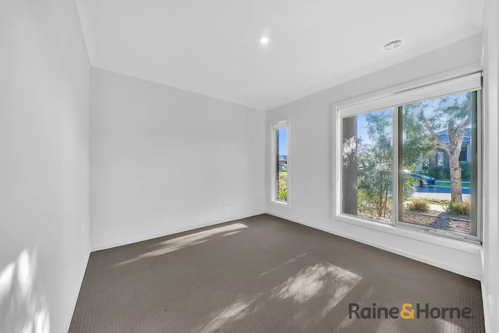 Stylish, Spacious & Perfectly Located!