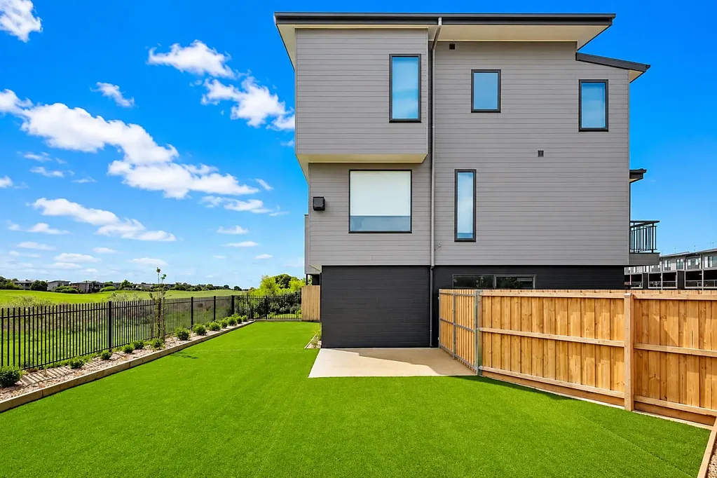 Luxury Golf Course Living in The Sands Estate