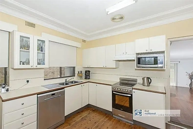 17 Clare Street, Glendale, NSW 2285, 3 Schlafzimmer, 2 Badezimmer, House