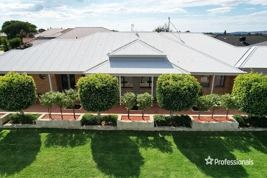 8 Brammall Bend, Aveley, WA 6069