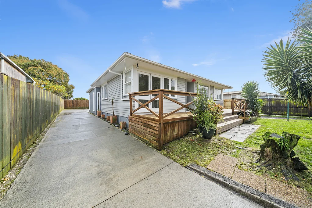 16 Heybridge Street, Manurewa, Manukau City, Auckland