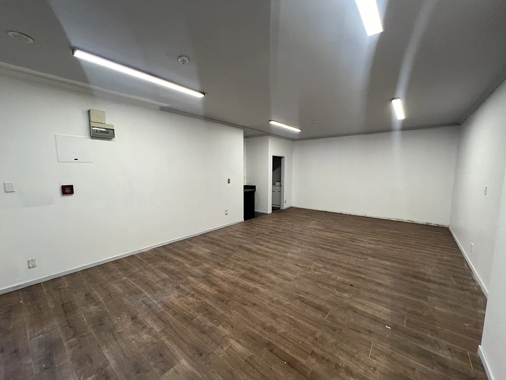 Ngauranga  50sqm office/storage in Ngauranga