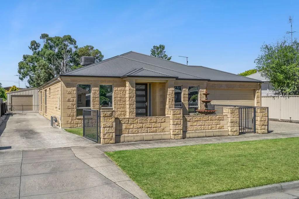 26 Polwarth Street, Colac, VIC 3250