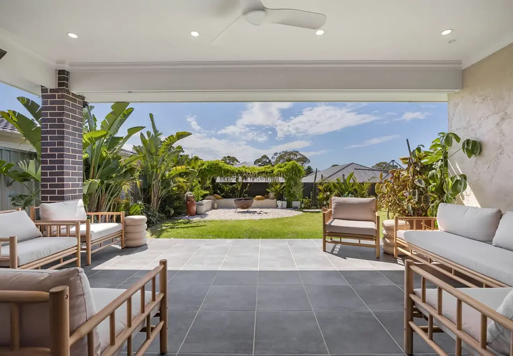 18 Evans Street, Thirlmere, NSW 2572