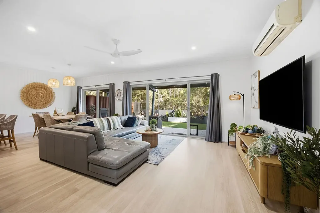 Coombabah 3Zimmer THIS ONE IS SPECIAL! - SPELLBINDING NORTH FACING RETREAT