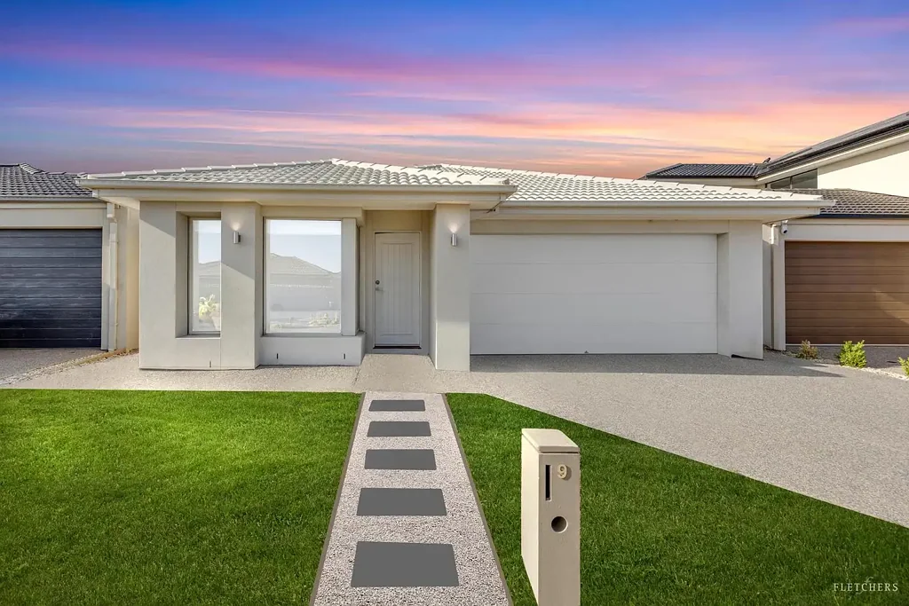 9 Retreat Way, Weir Views, VIC 3338