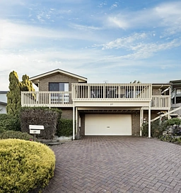 27 Southern Right Cres, Encounter Bay