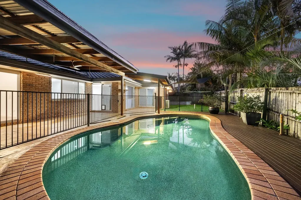 Buderim 5Phòng ngủ Spacious entertainer in sought-after Buderim Meadows