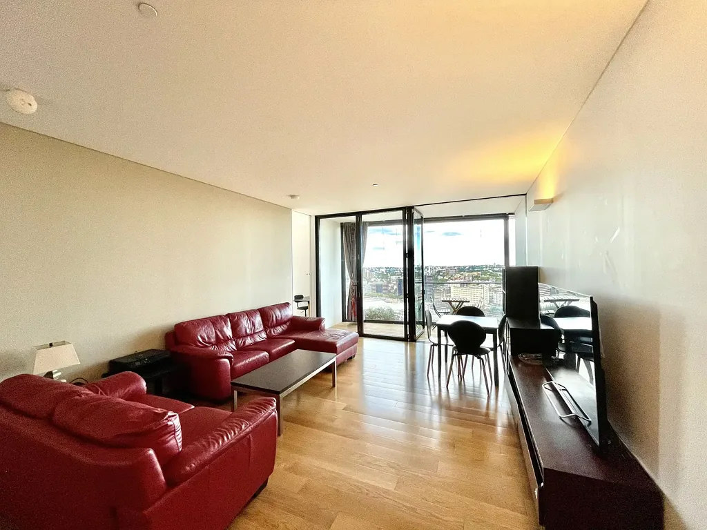 Stylish Furnished 2-Bedroom Apartment in CENTRAL PARK