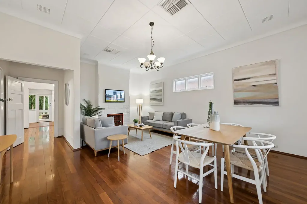 Burswood 3غرفة نوم 8 days to go....1920's Gorgeous Character Home in Elevated Position