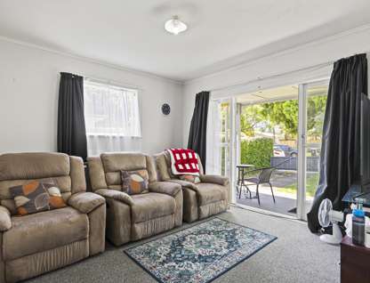 2/57 Grotto Street, Onehunga, Auckland City, Auckland, 4 Bedrooms, 2 Bathrooms, House