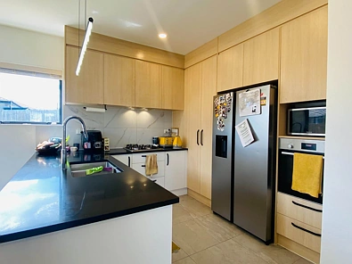 Coastal Living Made Easy – Your Perfect Family...
