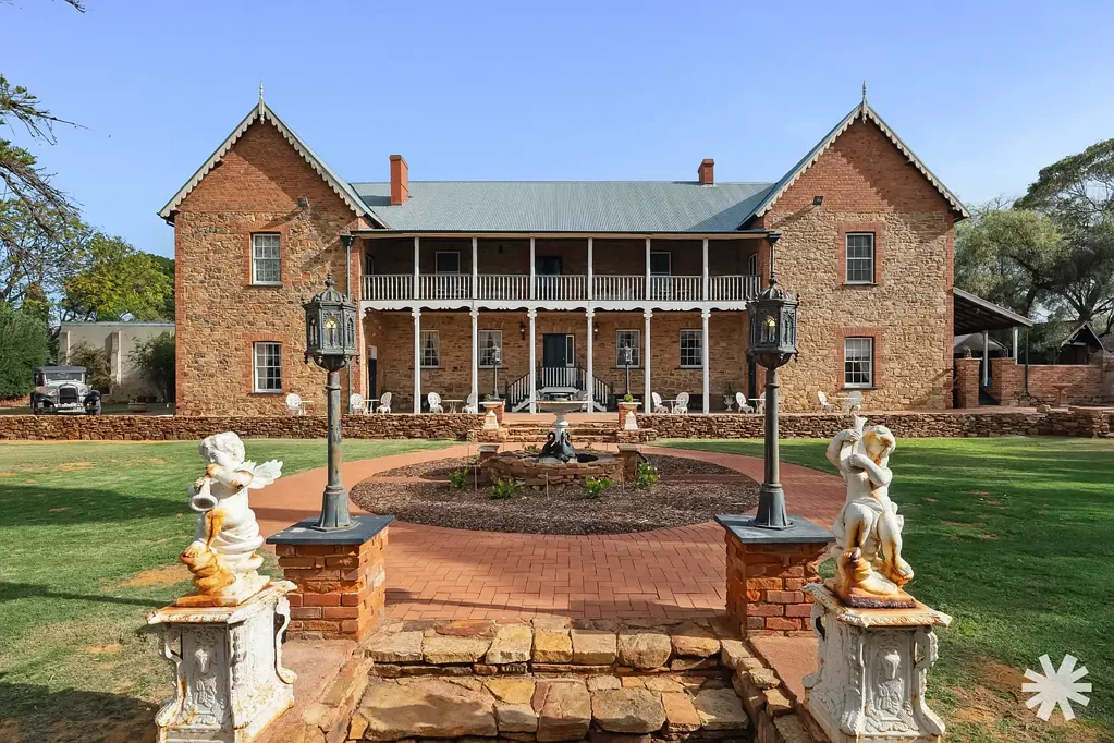 York 15房  Western Australian Icon
 "Faversham House"
 York's Grand Heritage Estate