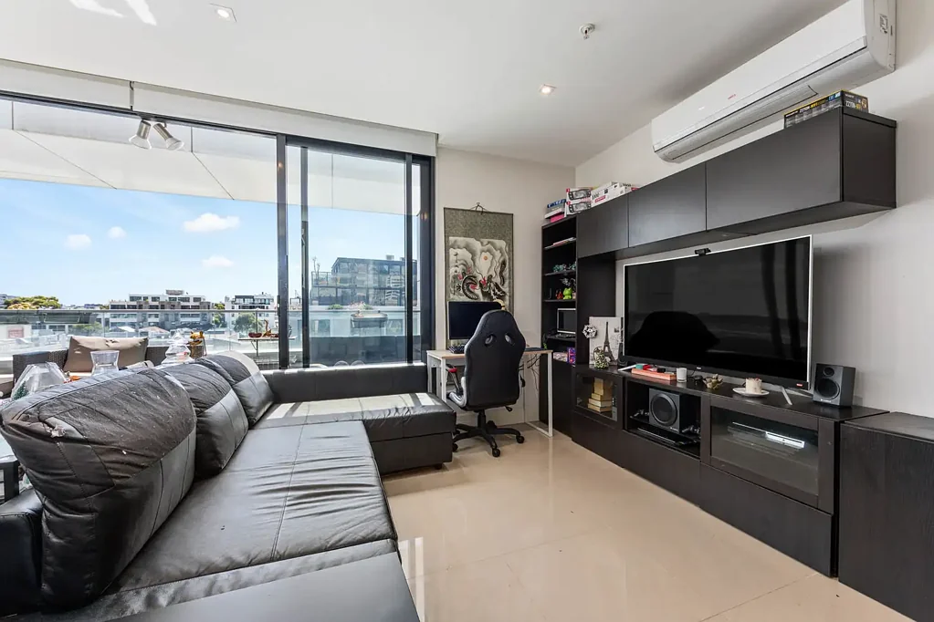 Magnificent 1 Bedroom with stunning views!