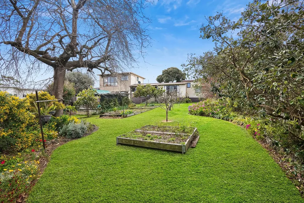 2 Sarabande Crescent, Torquay, VIC 3228