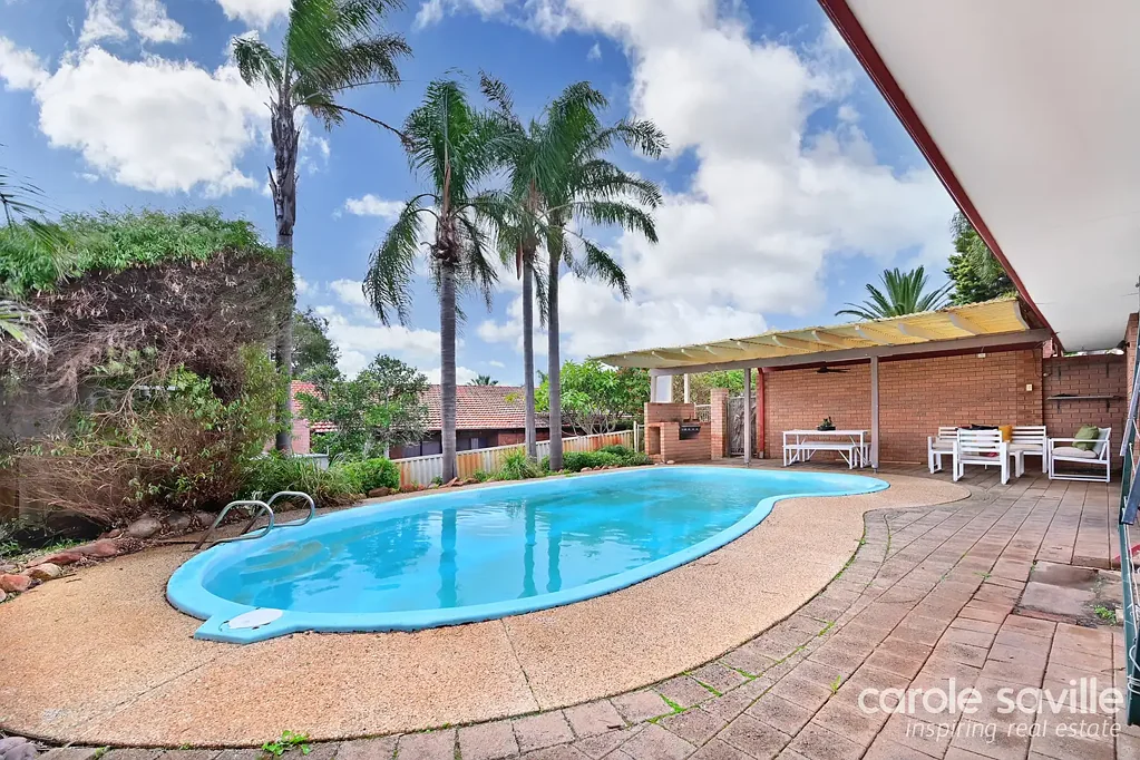 9 Tara Court, Woodvale, WA 6026