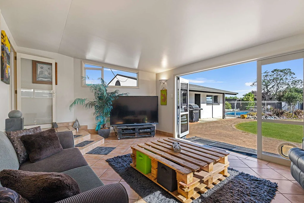 Renwick 4 Bedroom The Space You’ve Always Wanted – Act Fast!