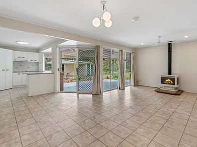 126 Mackney Road, Upper Caboolture, QLD 4510, 4房, 2浴, House