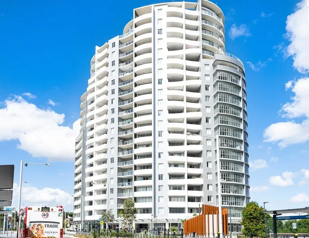 Castle Hill Centre – Modern Apartment Opposite the Metro