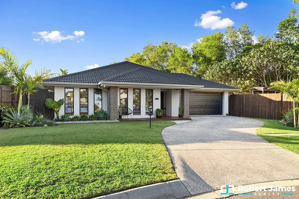 18 Spinnaker Street, Tewantin, QLD 4565