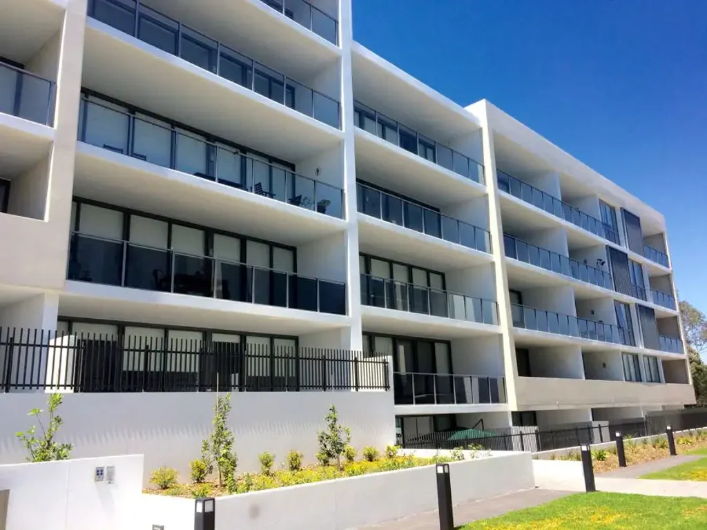 TOP FLOOR - 1 BED PLUS STUDY
