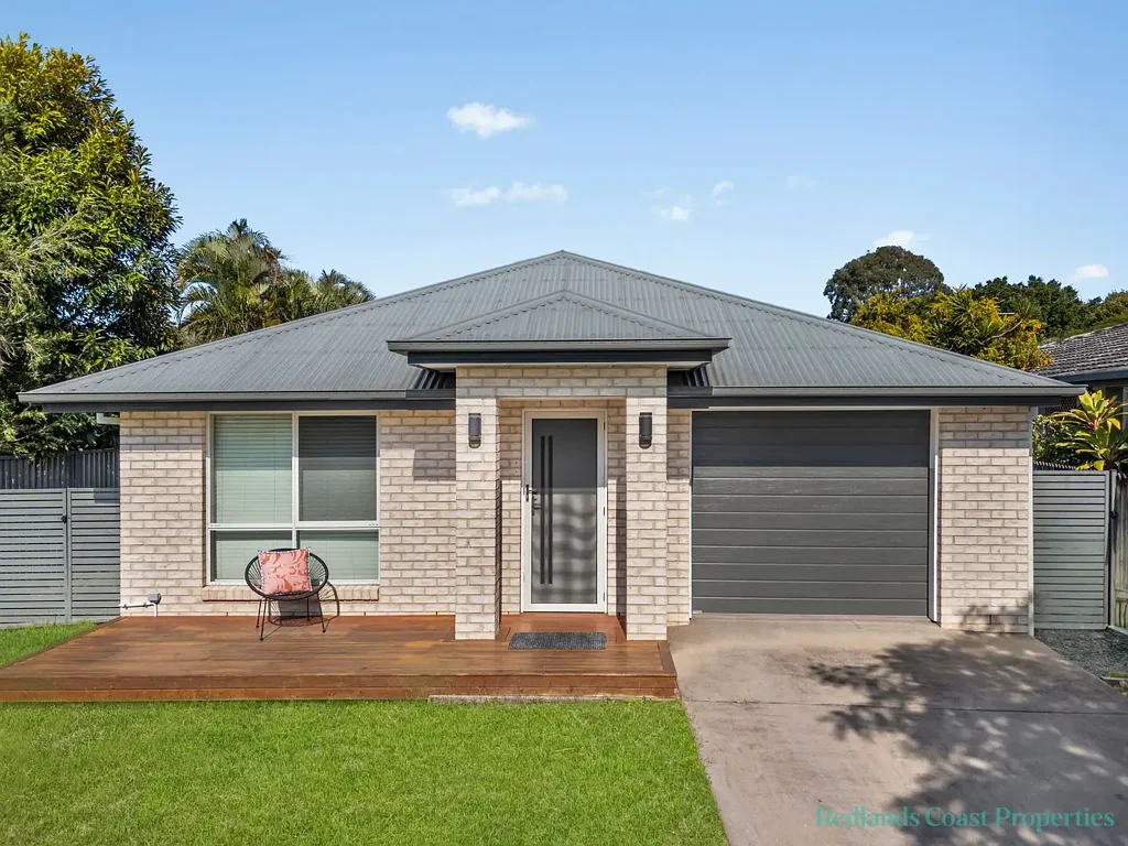 Victoria Point 3Moenga Modern Low-Maintenance Living