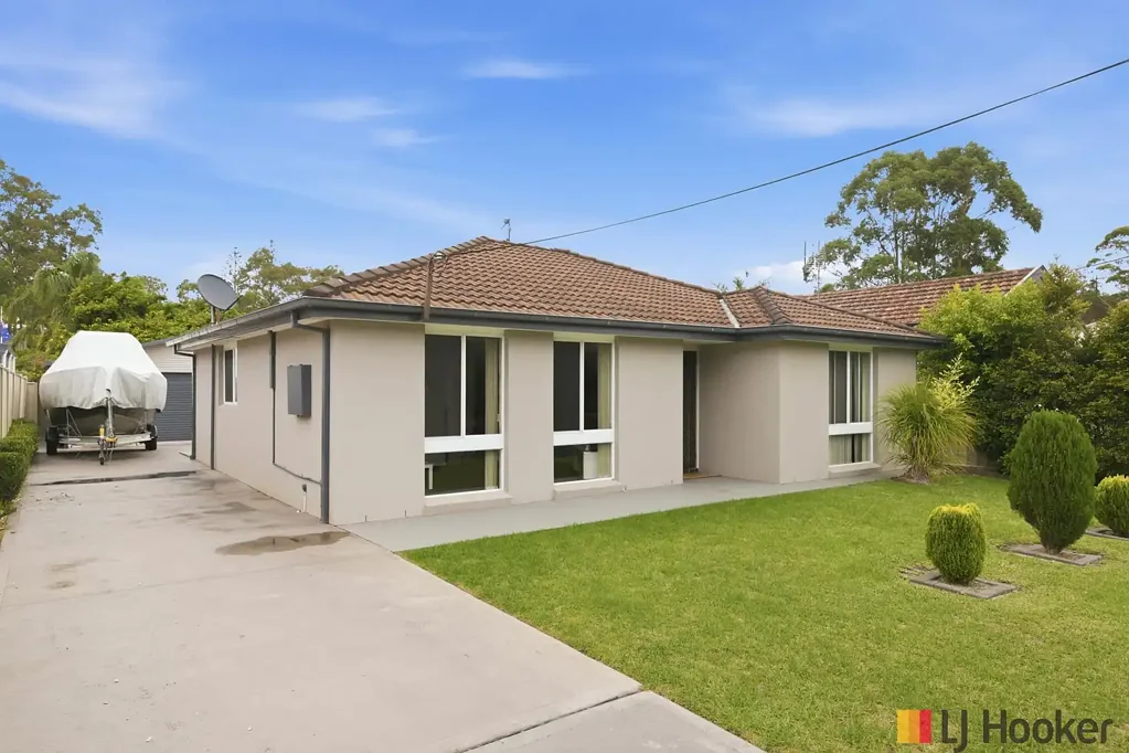 10 Clare Crescent, Batehaven, NSW 2536