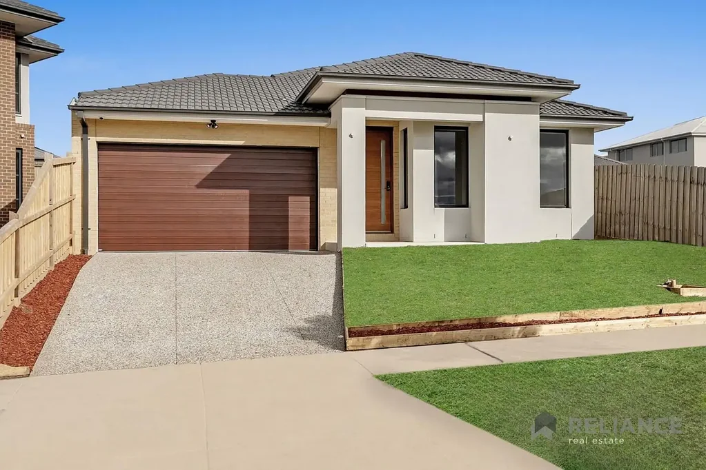 Sunbury 4બેડરૂમ Modern Family Living in the Heart of Redstone Estate