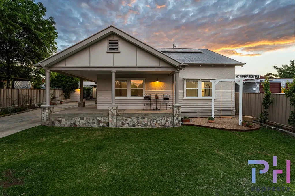 Quarry Hill 3房  Classic Charm Meets Modern Perfection in the Heart of Quarry Hill