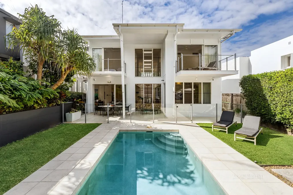 Sunshine Beach 5房  Spectacular Beachside Escape: Triumph of Modernist Style & Pedigree