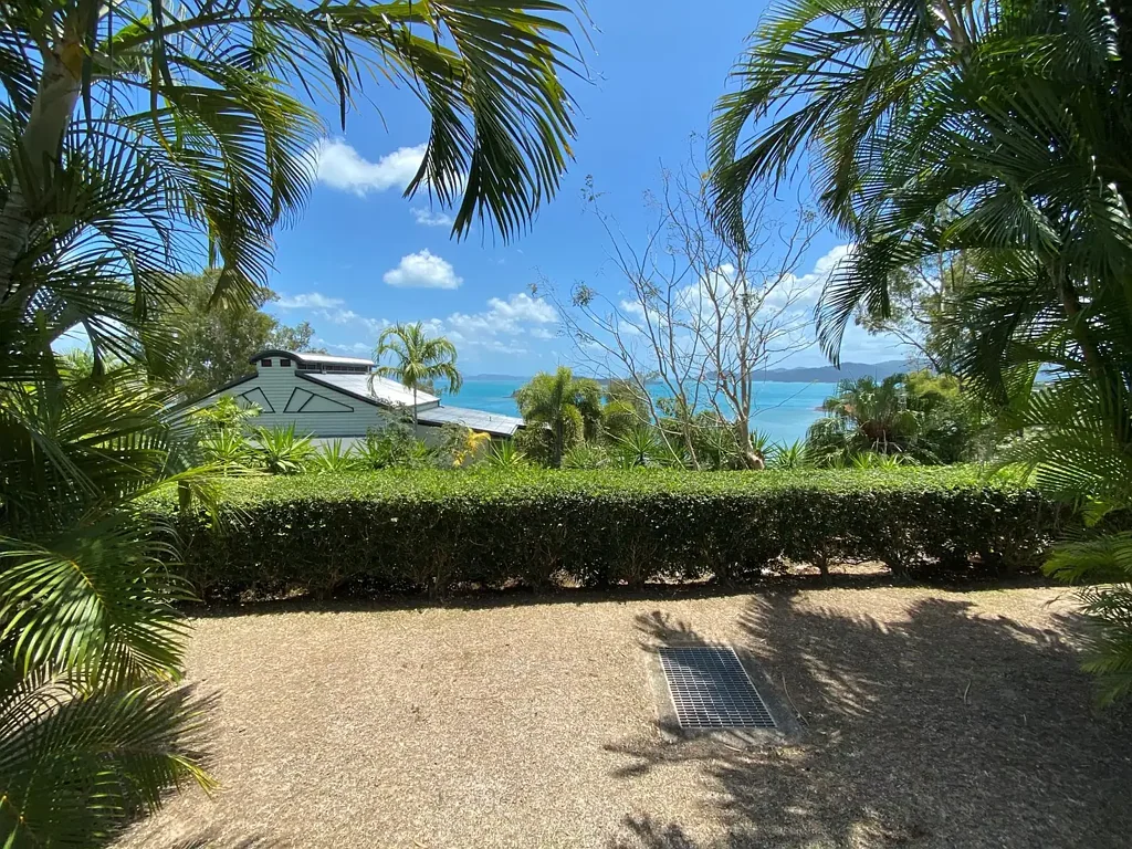 Whitsundays 2房  SOLD By Anita Edgar
